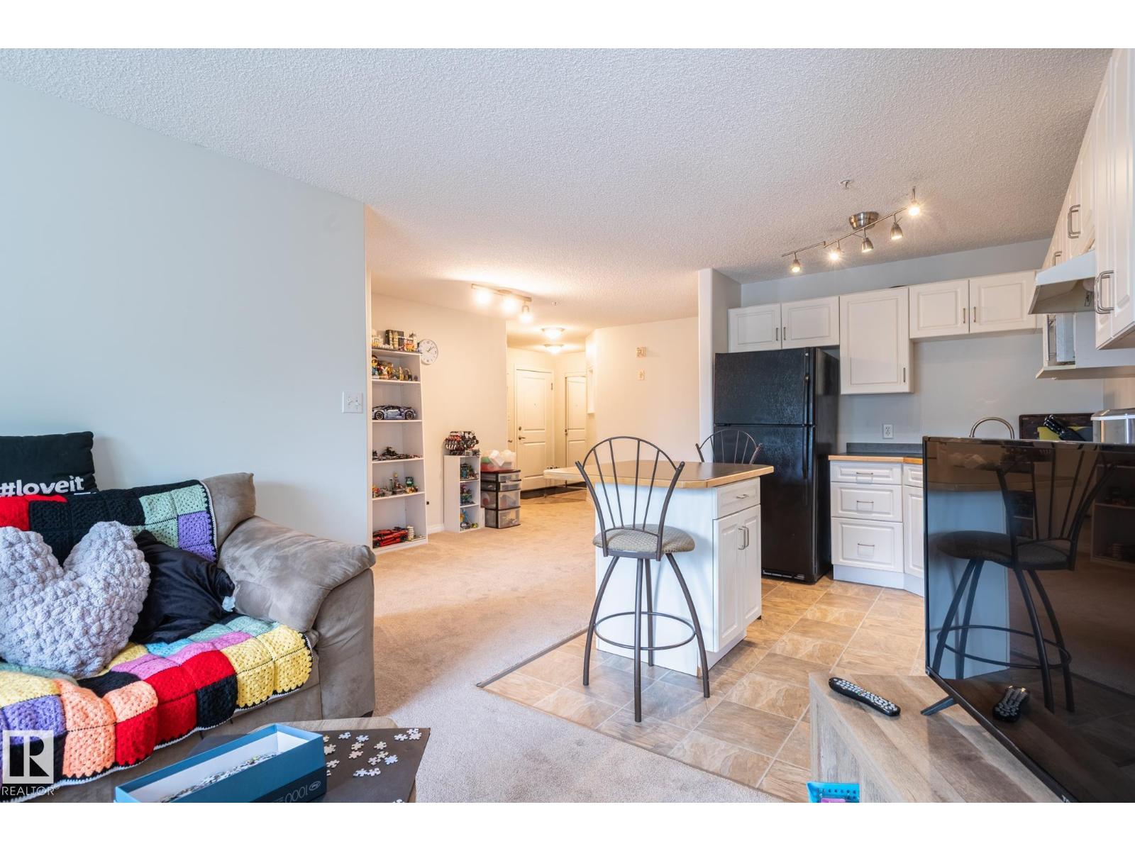 #228 11325 83 ST NW - 28