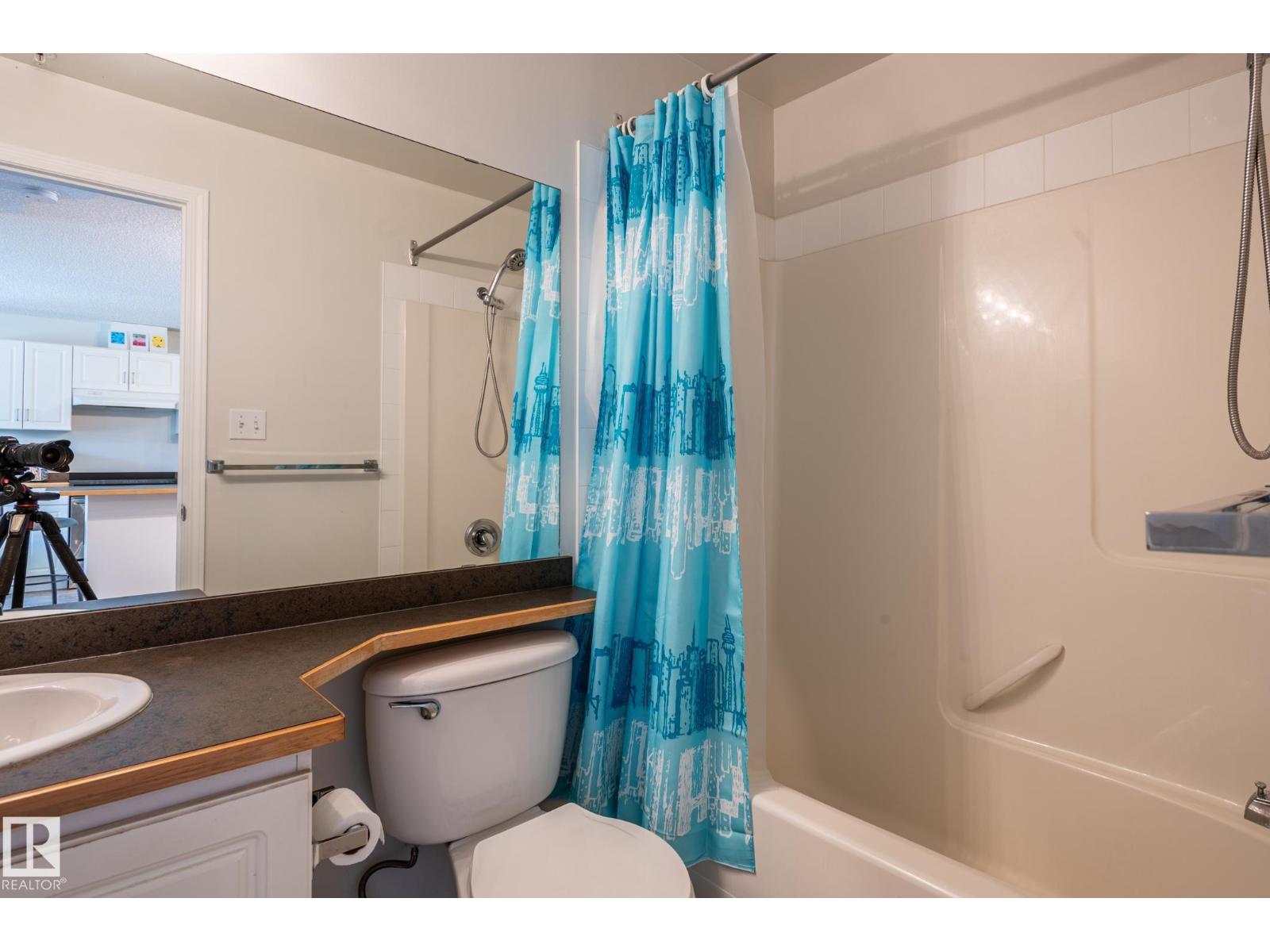 #228 11325 83 ST NW - 35