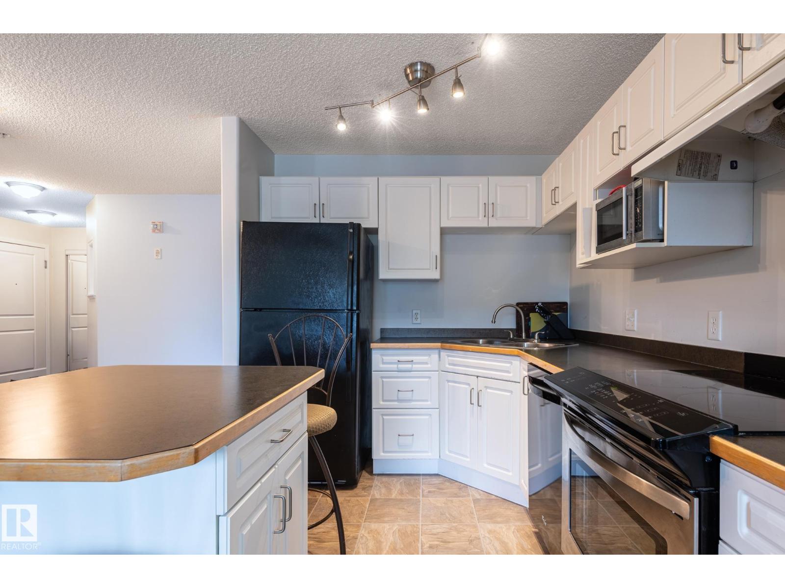 #228 11325 83 ST NW - 20