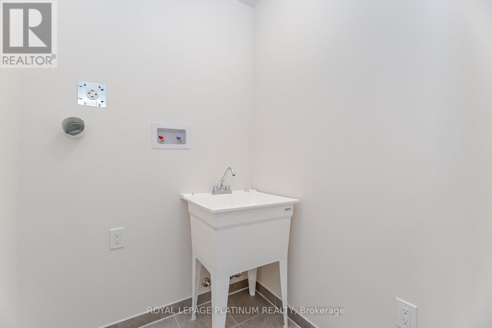 109 MOLOZZI STREET - 34