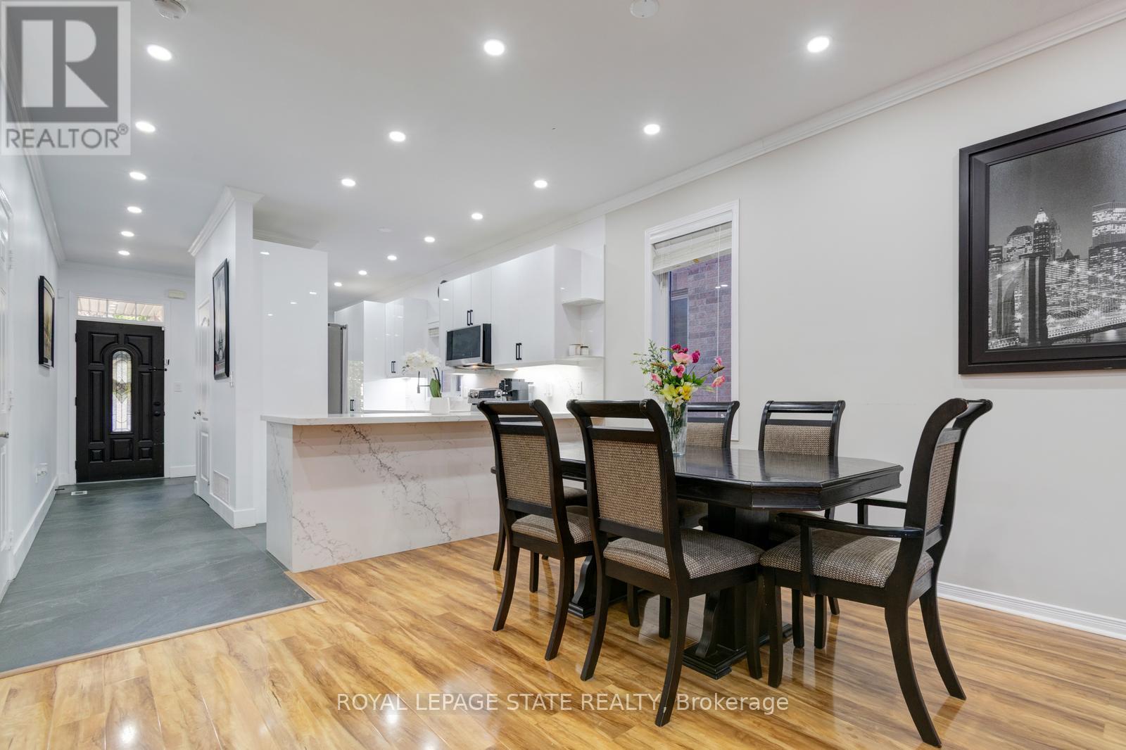 33 PANORAMA WAY - 12