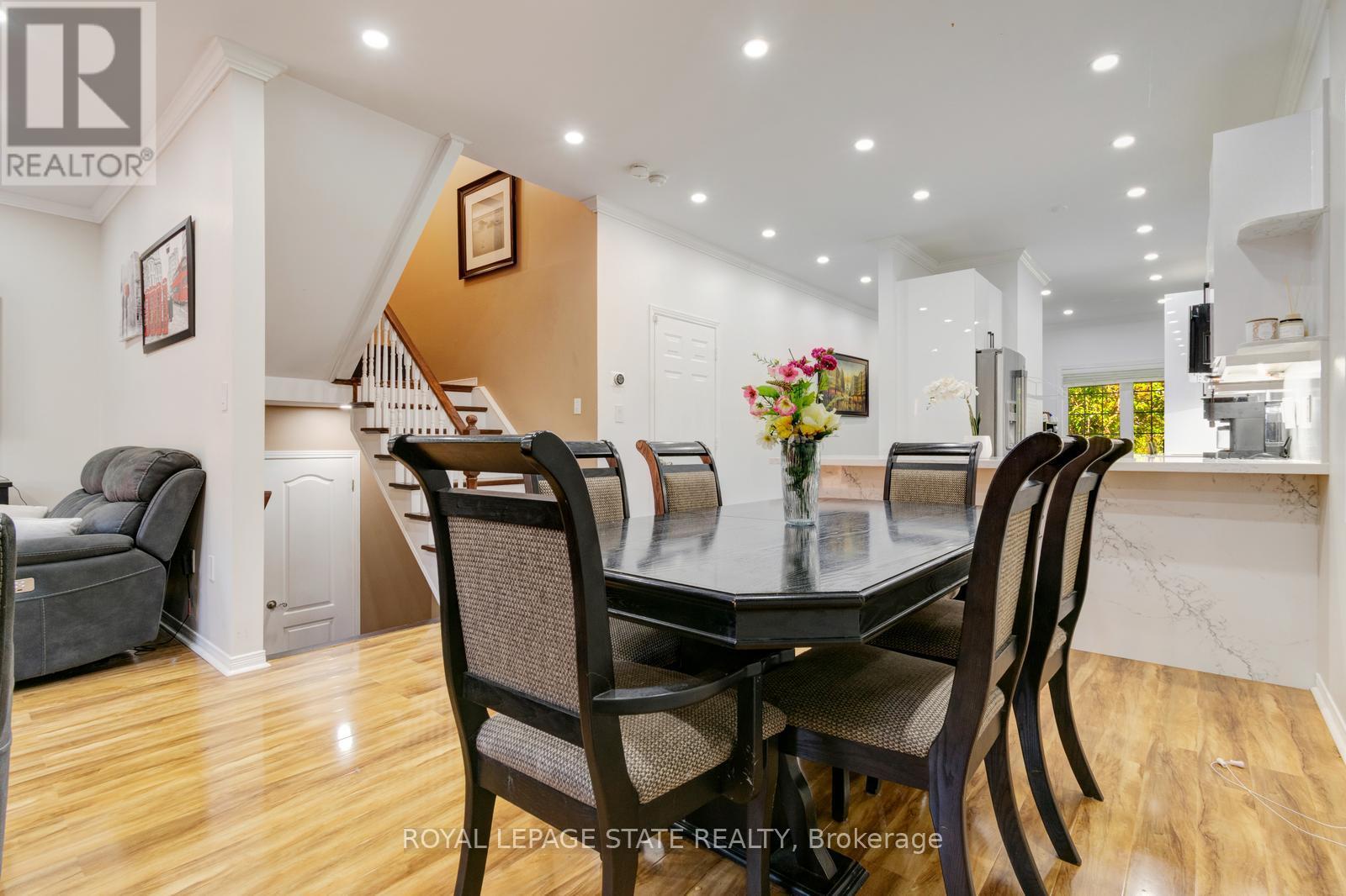 33 PANORAMA WAY - 13