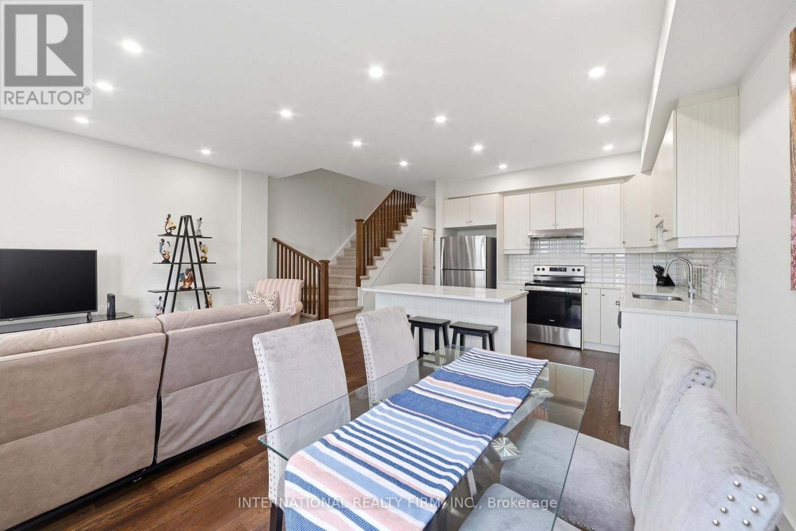 134 BEDROCK DRIVE - 10