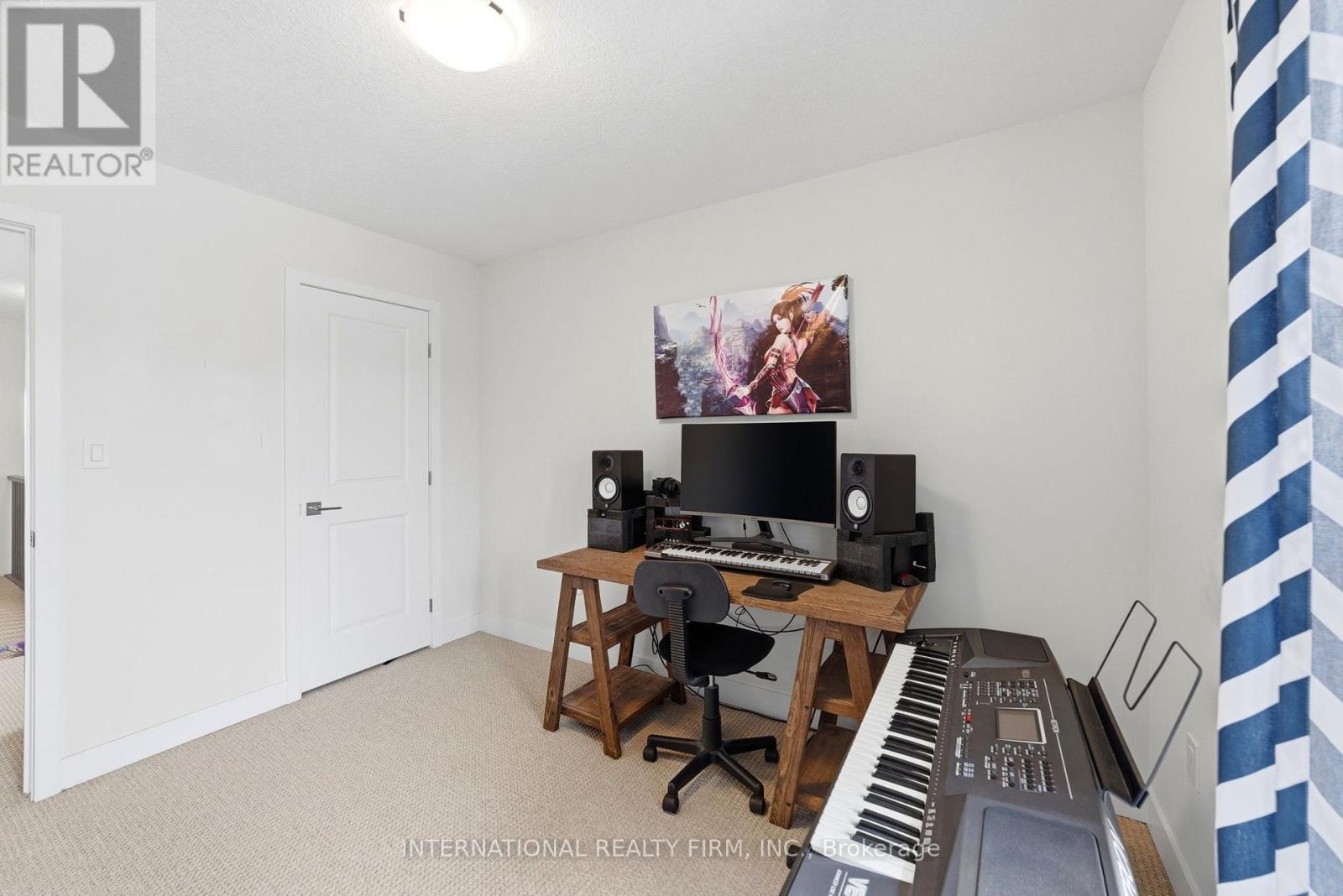 134 BEDROCK DRIVE - 18