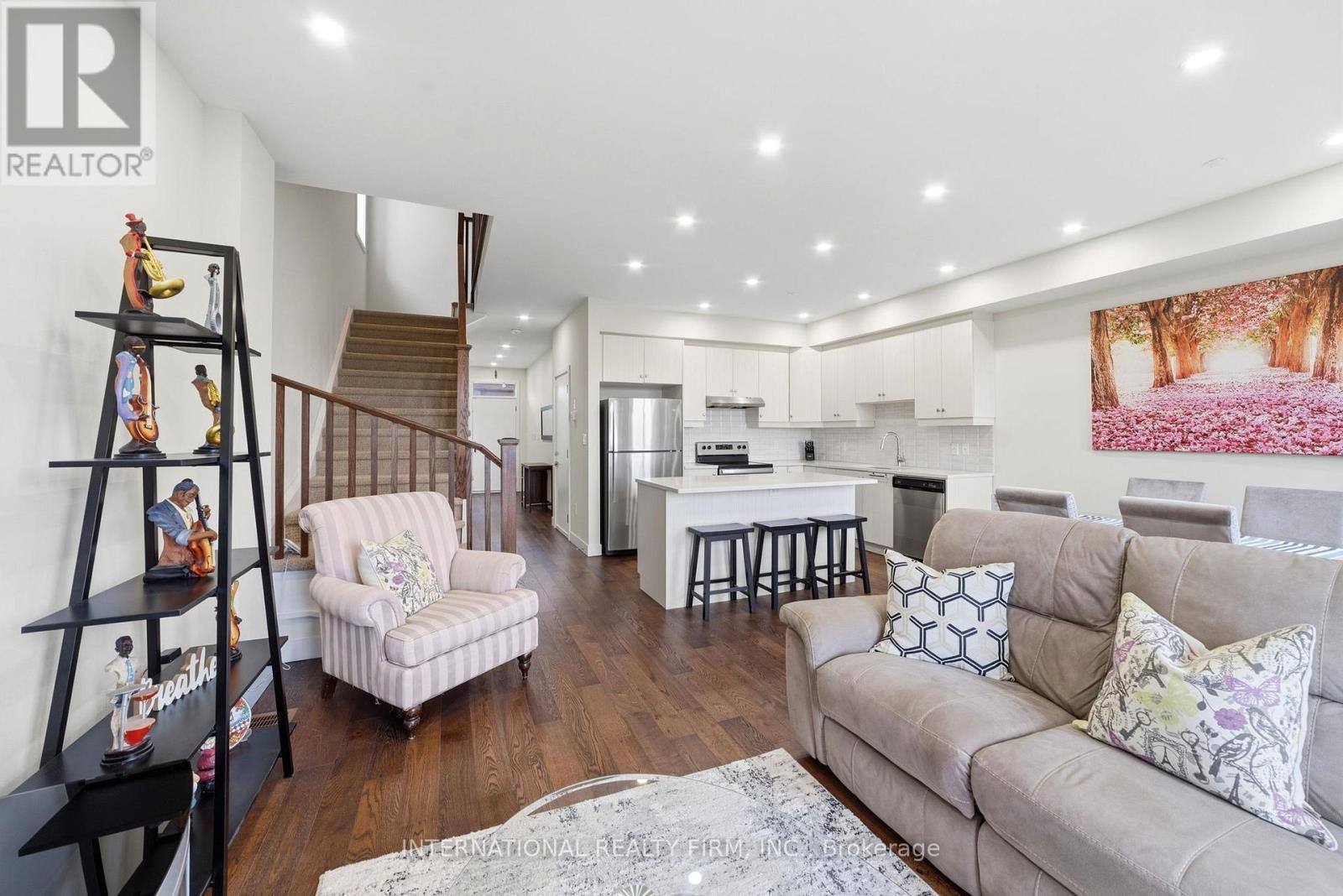 134 BEDROCK DRIVE - 3