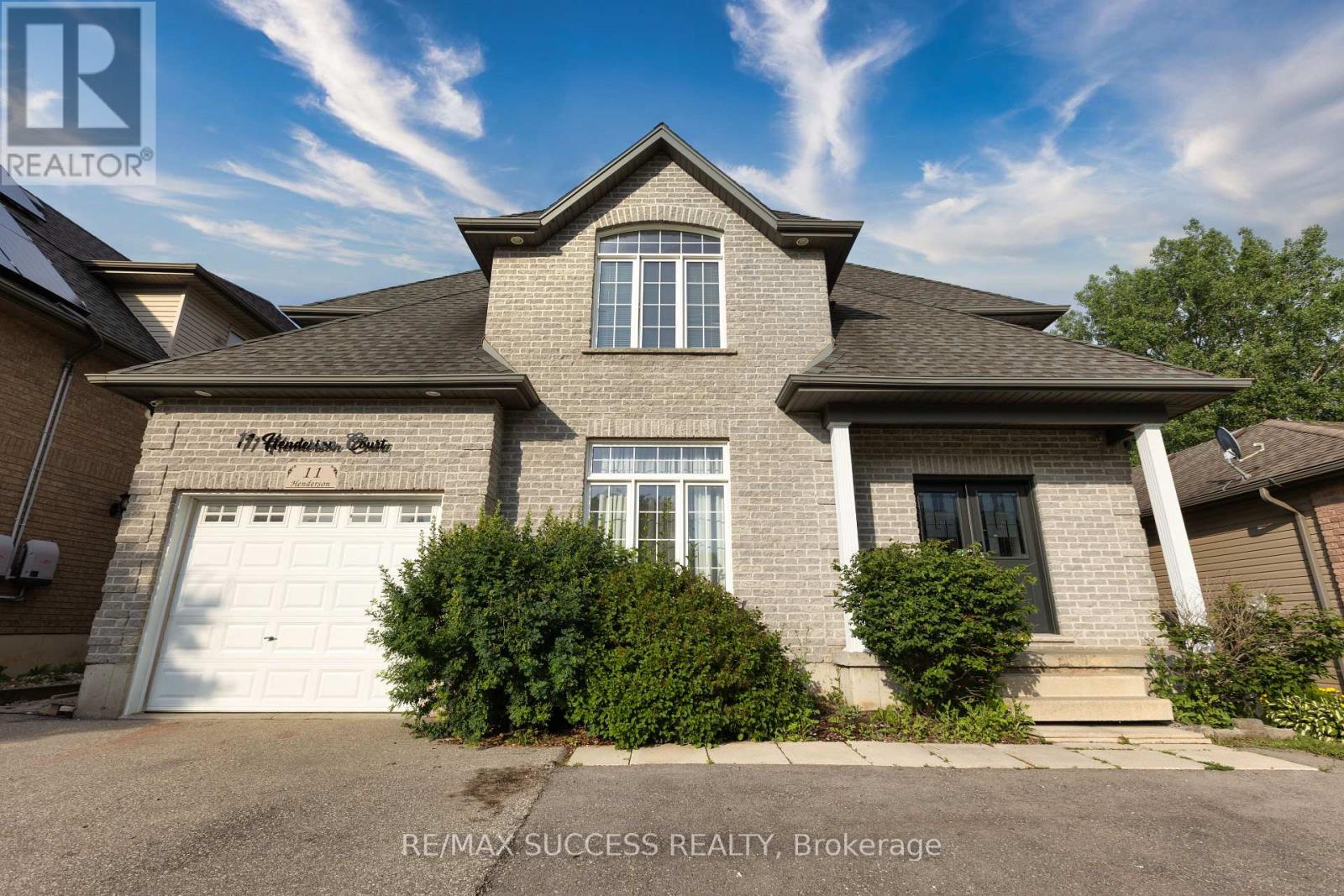11 HENDERSON COURT - 3