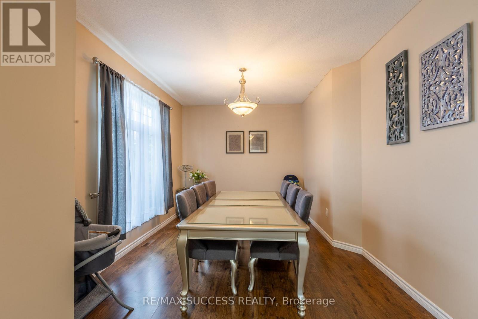 11 HENDERSON COURT - 7