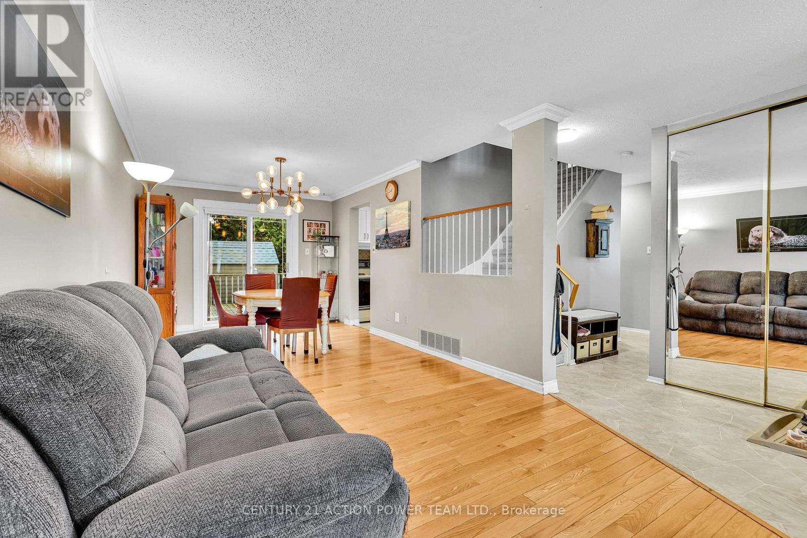 1810 SIMARD DRIVE - 6