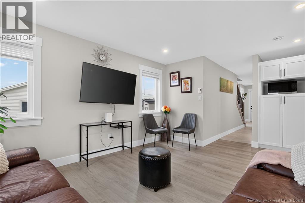 88 MacIntosh Boulevard - 14