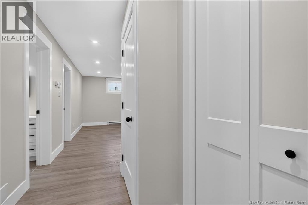 88 MacIntosh Boulevard - Image 39