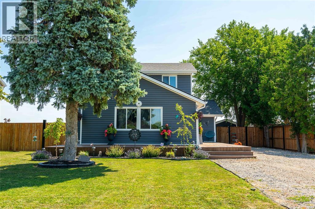 770 Bushey STREET - 1