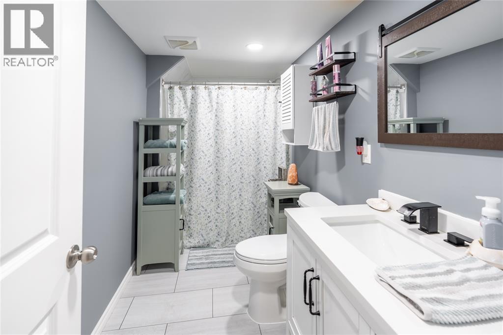 770 Bushey STREET - 11