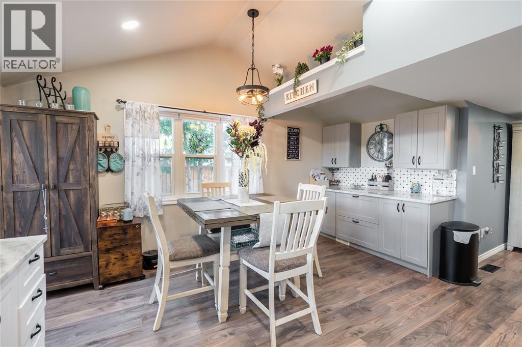 770 Bushey STREET - 9