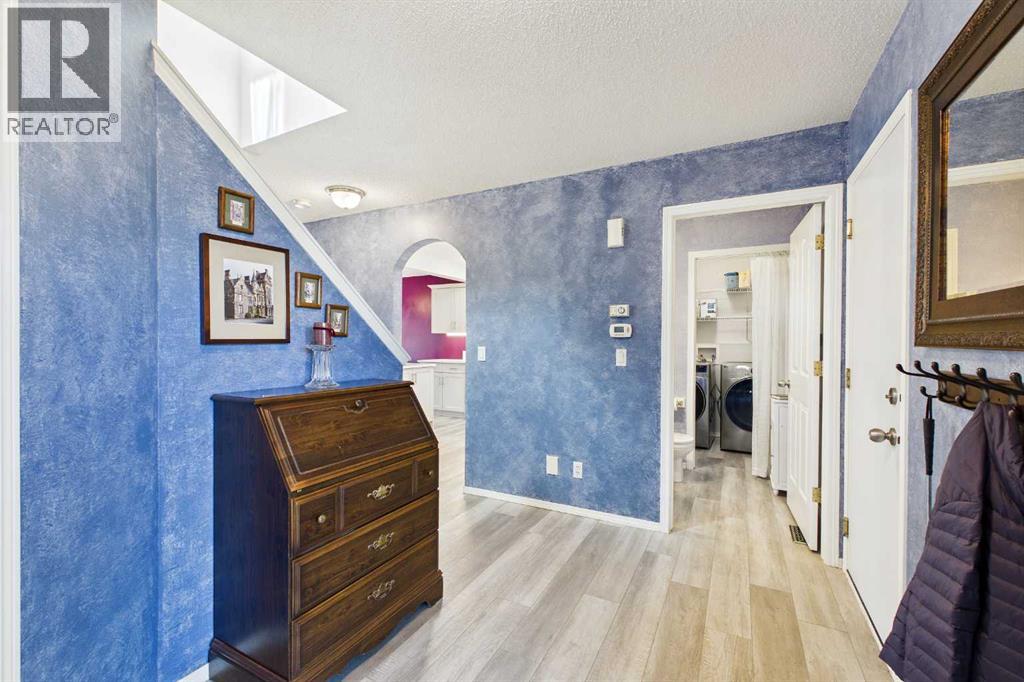 225 Bridlewood Court SW - photo 4