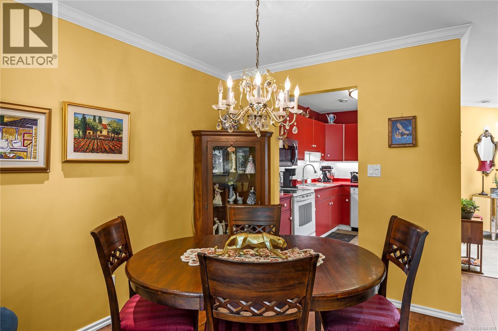 #24 450 Bay Ave - 20