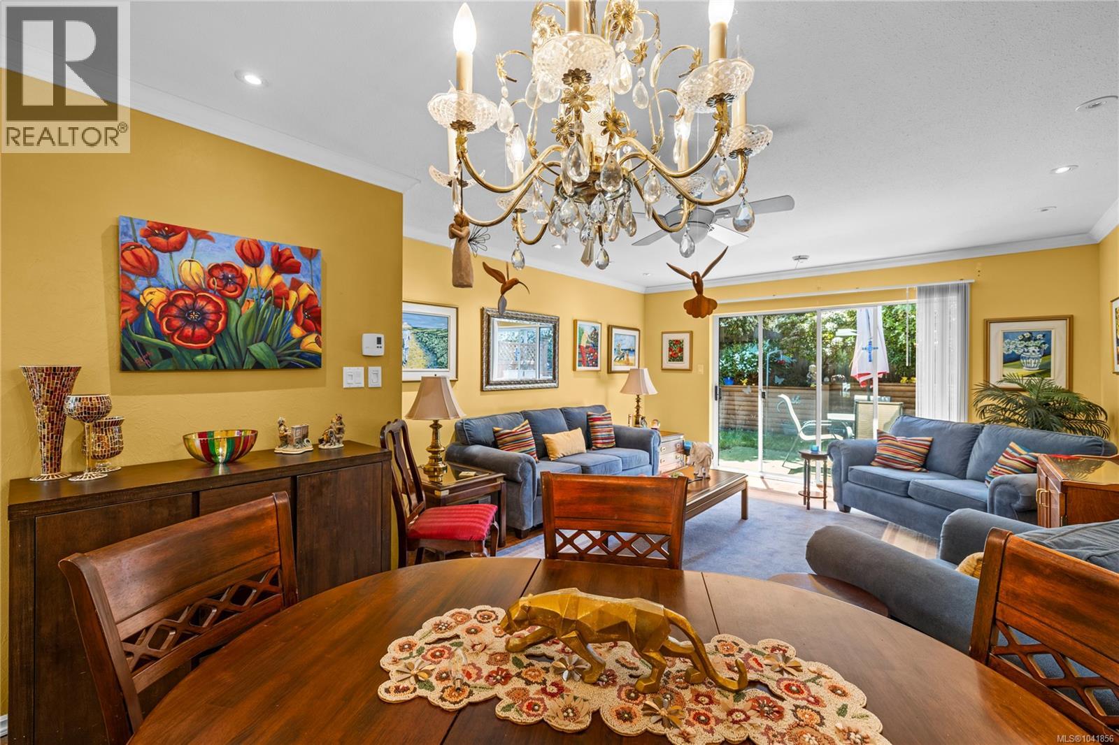 #24 450 Bay Ave - 4