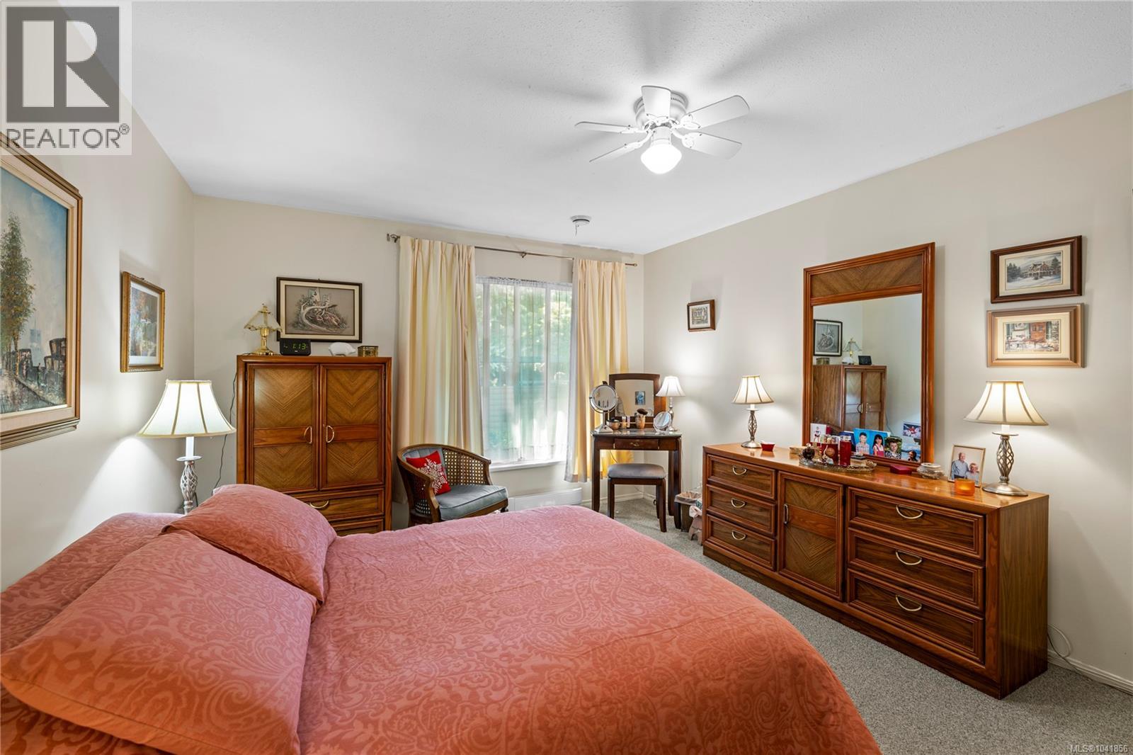 #24 450 Bay Ave - 6