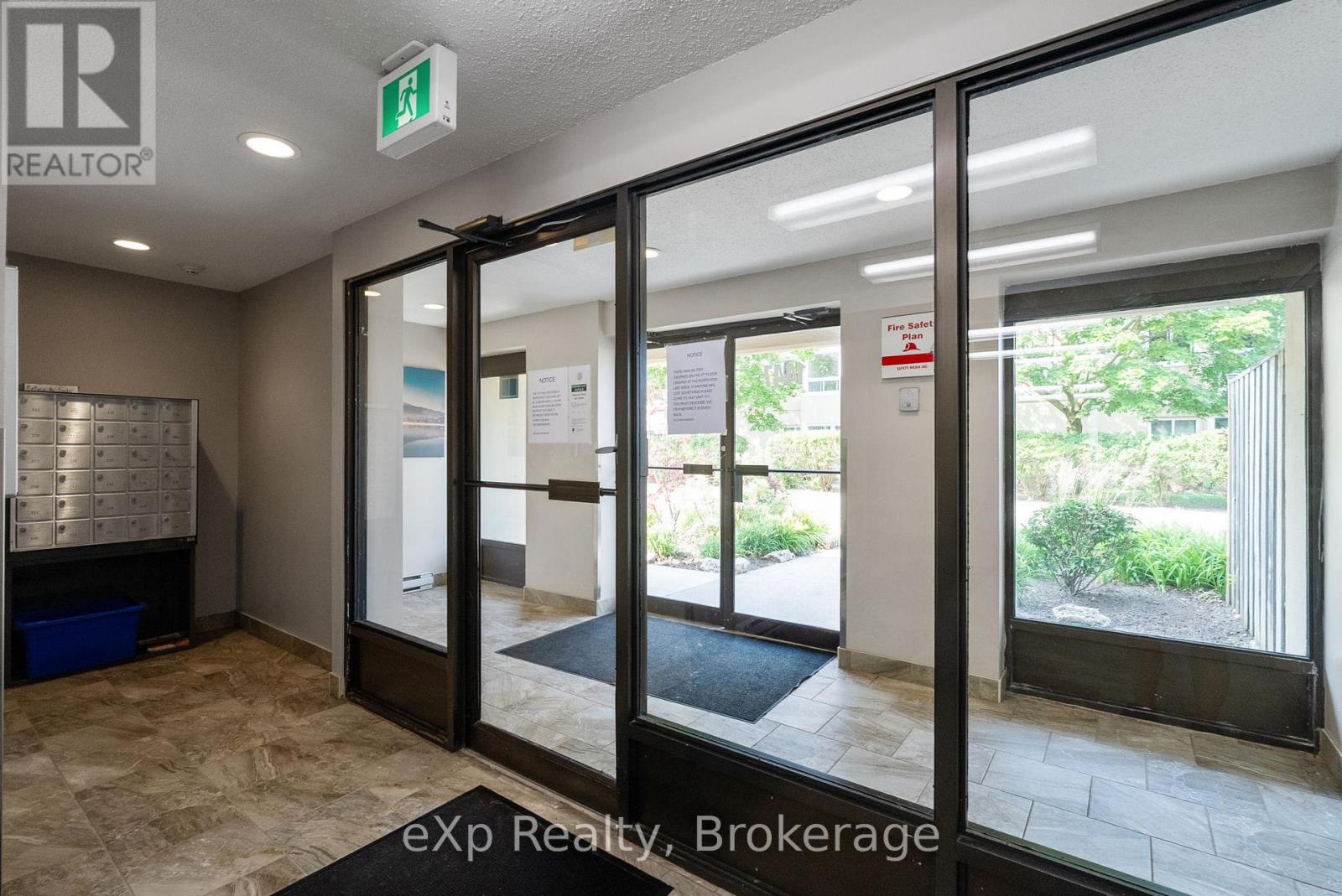 #220 1447 HURON STREET - 12