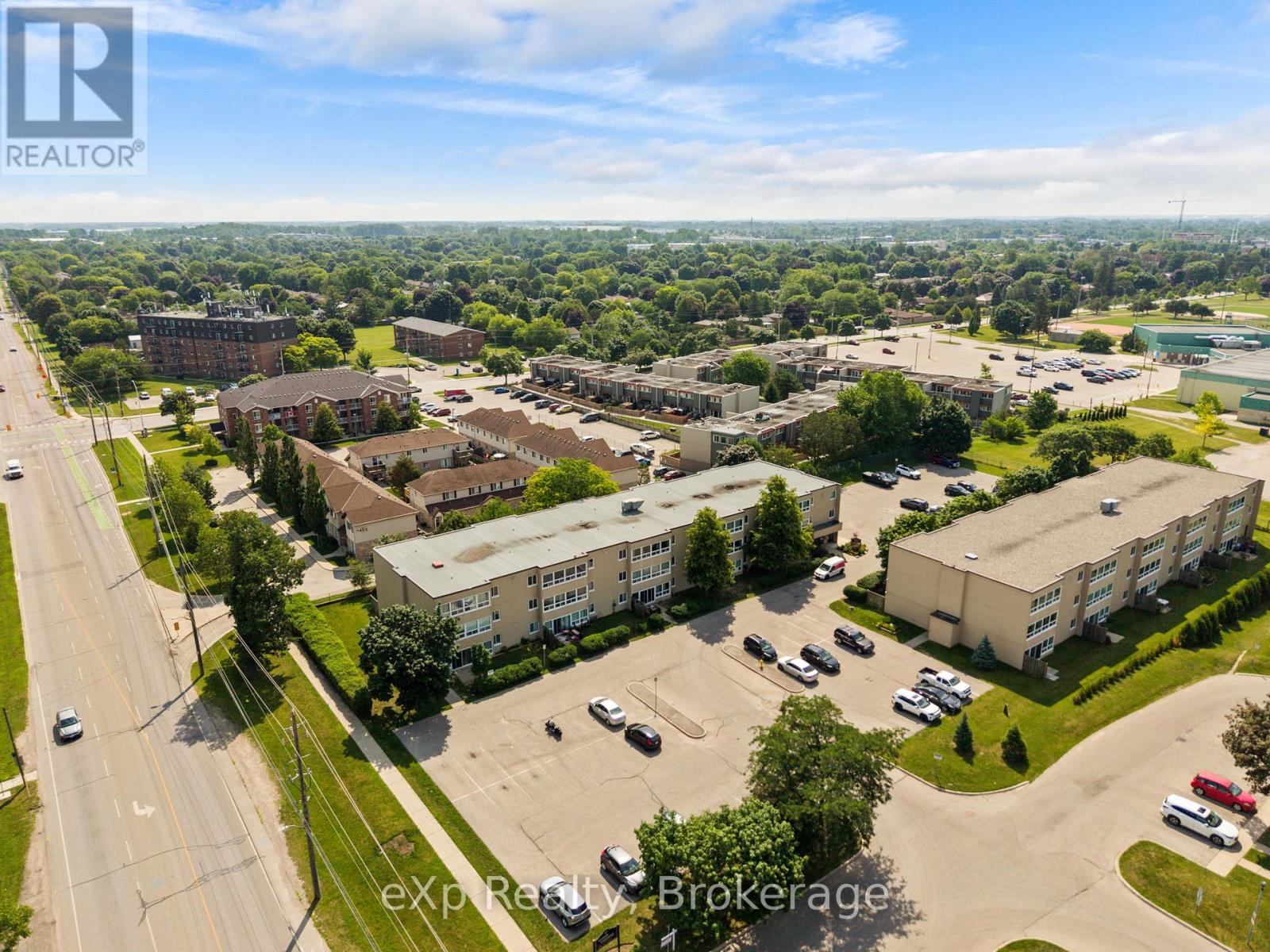 #220 1447 HURON STREET - 31