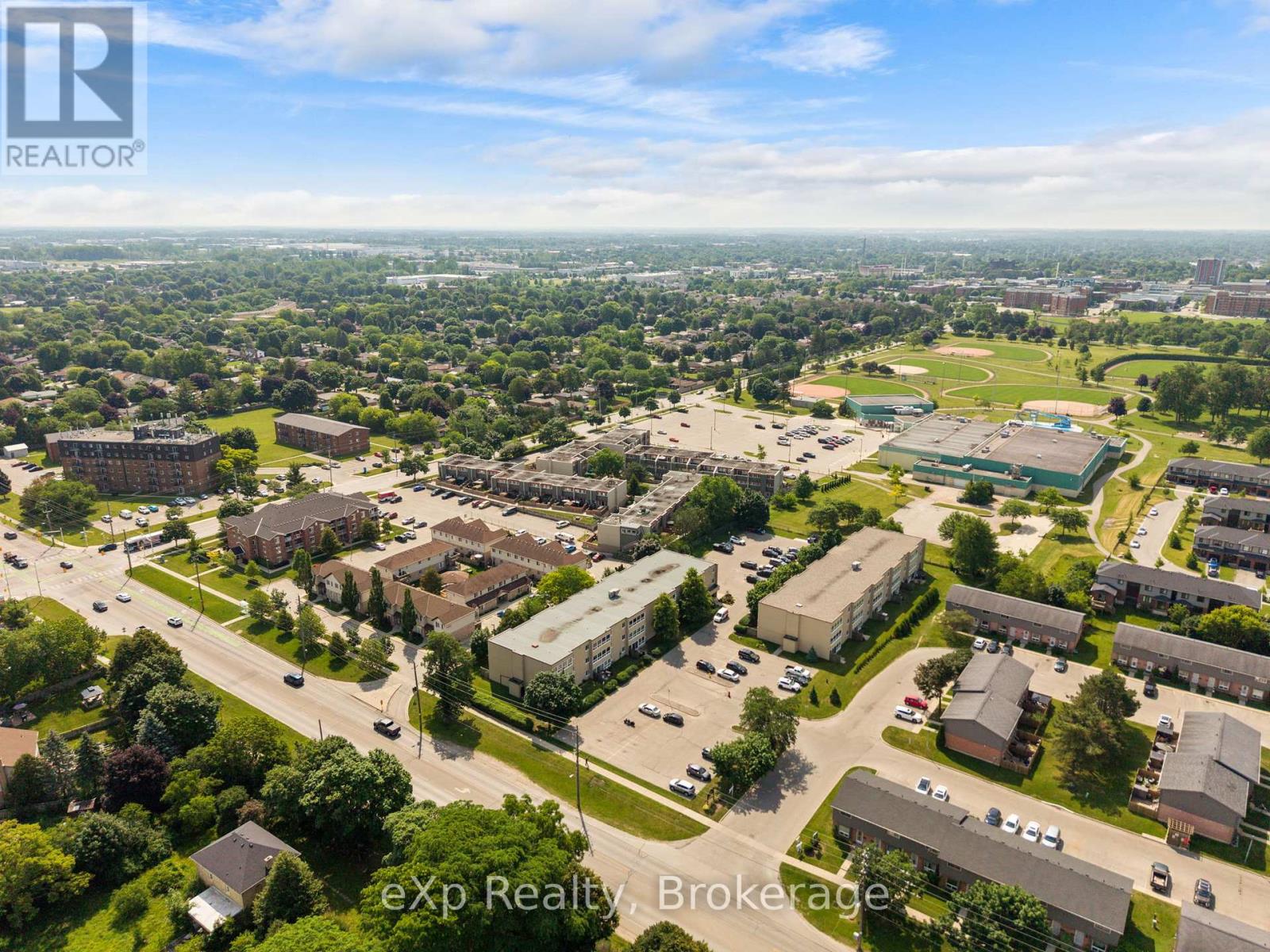 #220 1447 HURON STREET - 33
