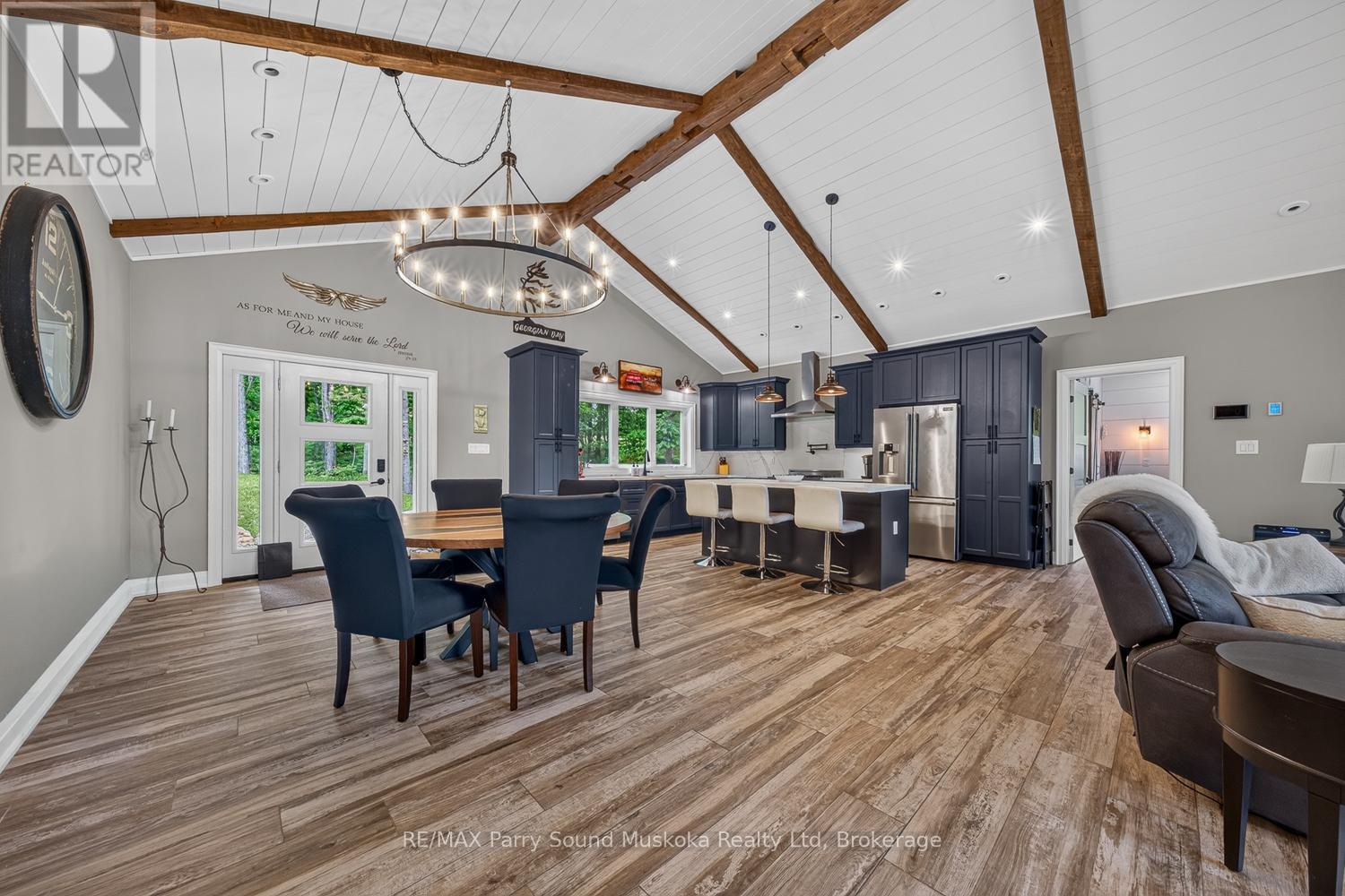 800 INVERLOCHY ROAD - Image 24