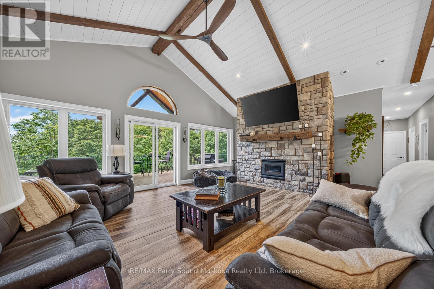 800 INVERLOCHY ROAD - Image 26