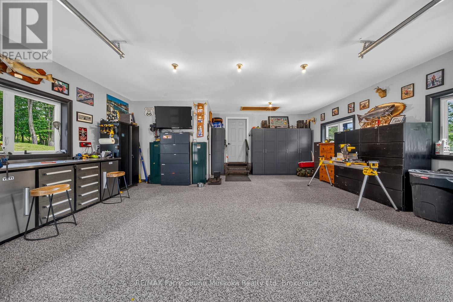 800 INVERLOCHY ROAD - Image 44
