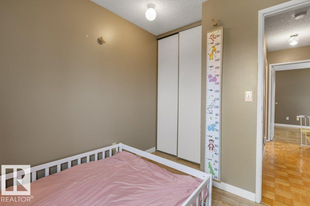 18609 54 AV NW - 18