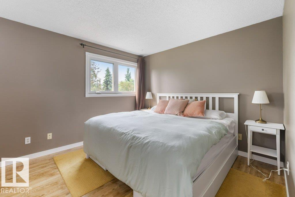 18609 54 AV NW - 22