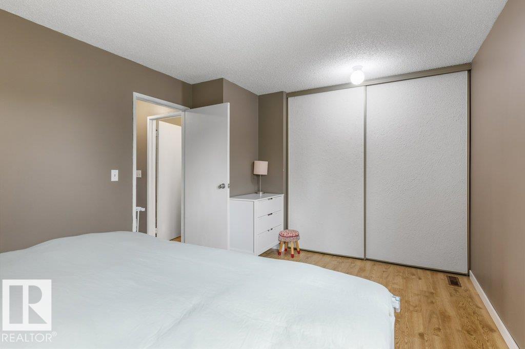 18609 54 AV NW - 24