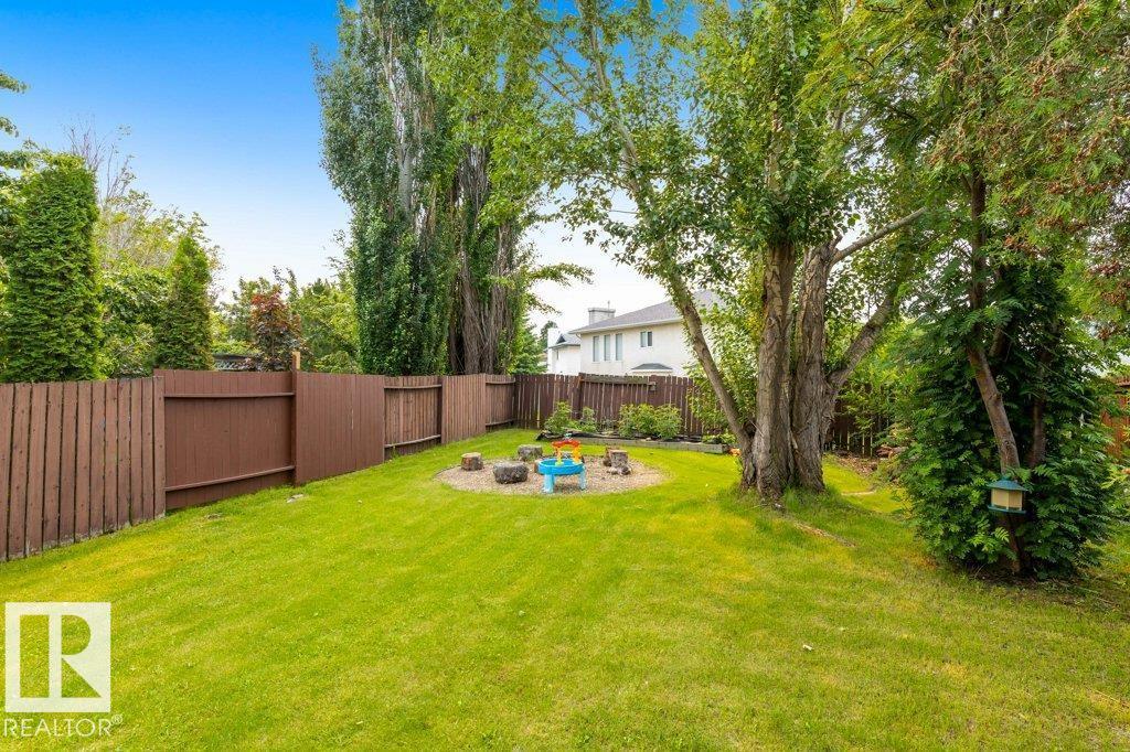 18609 54 AV NW - 36