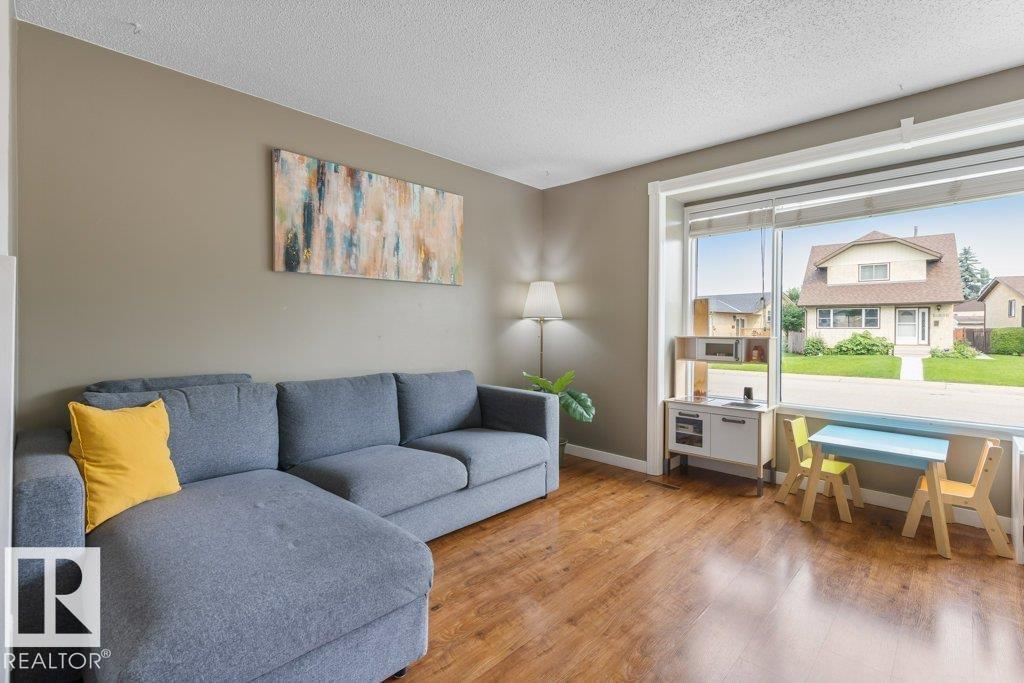18609 54 AV NW - 4