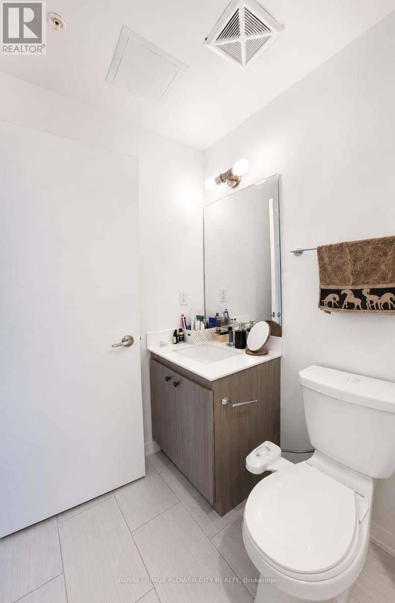 #607 10 WILLISON SQUARE - 13