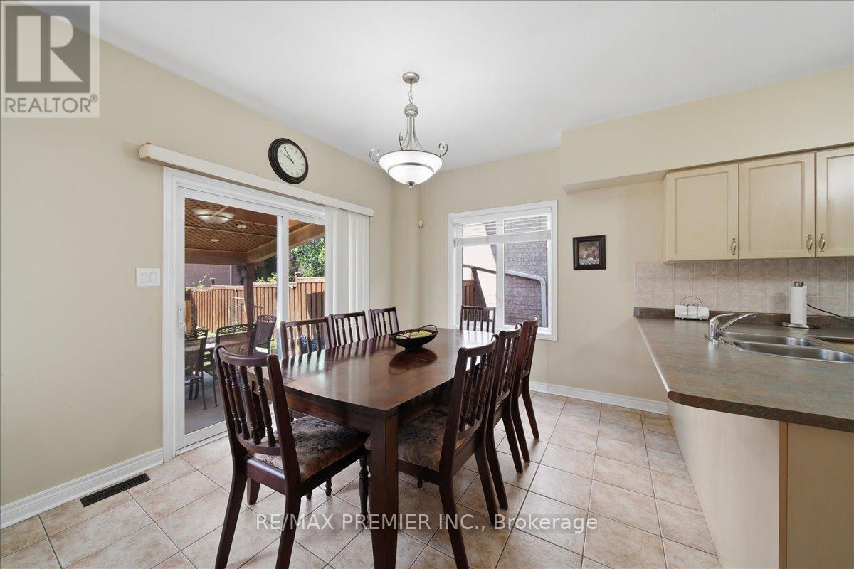 5 LAURA SABRINA DRIVE - 13