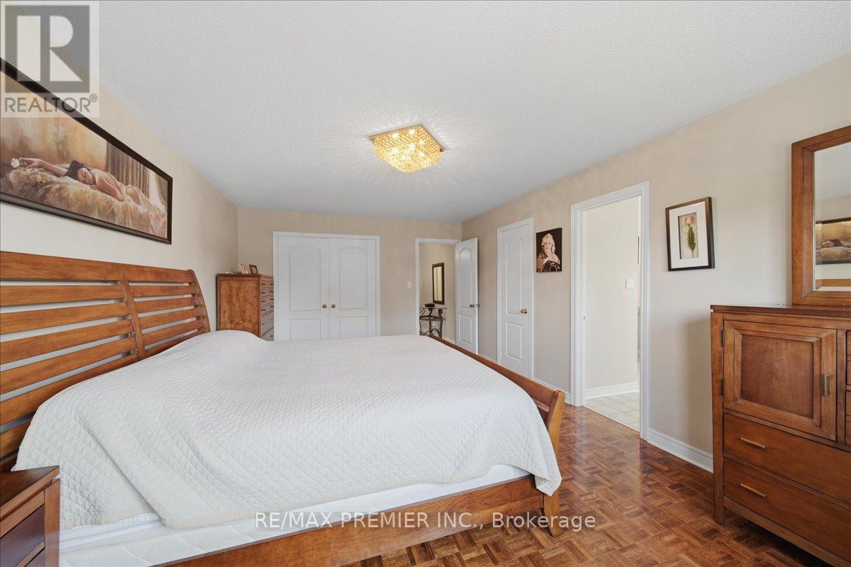 5 LAURA SABRINA DRIVE - 22
