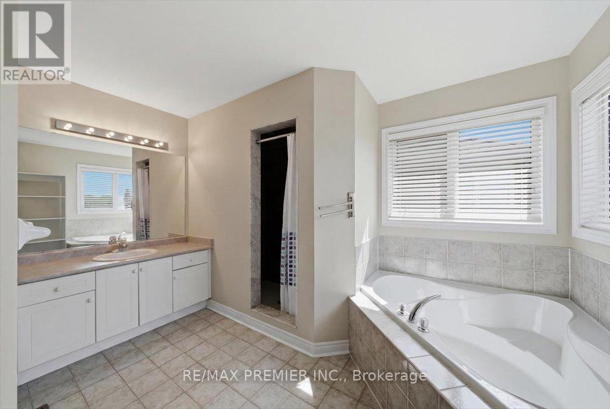 5 LAURA SABRINA DRIVE - 23