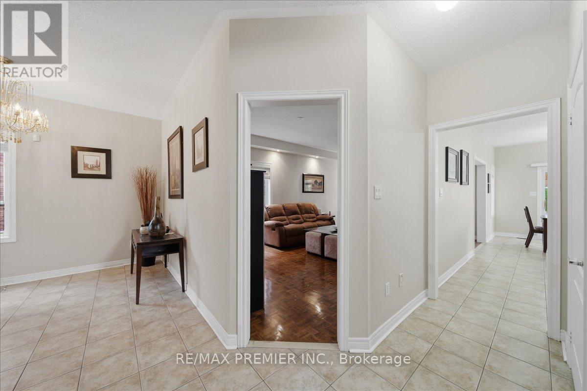5 LAURA SABRINA DRIVE - 7