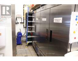 1a - 18040 Yonge Street, Newmarket, ON L3Y8S4 Photo 19