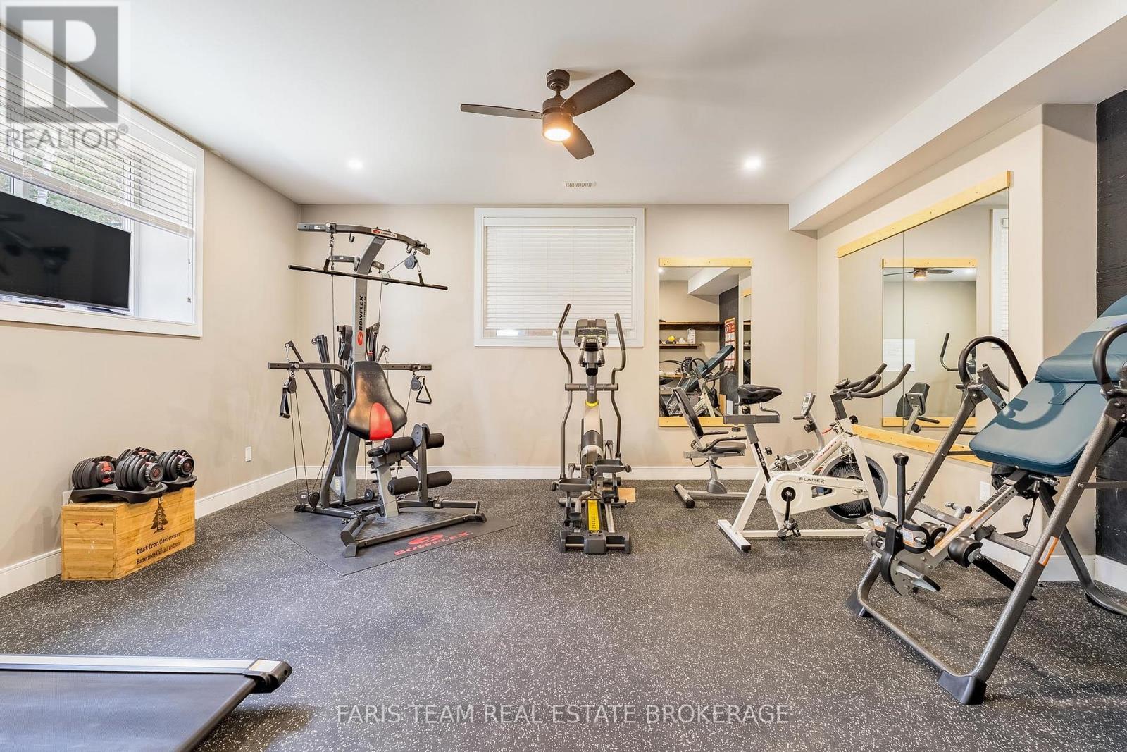 116 MAMIE AVENUE - 29