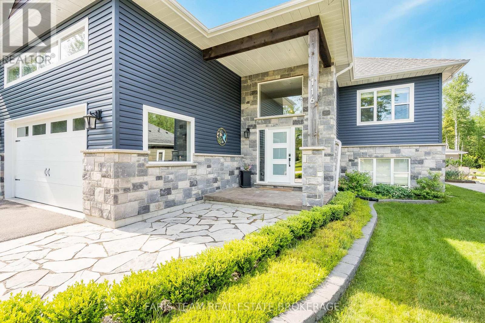 116 MAMIE AVENUE - 4