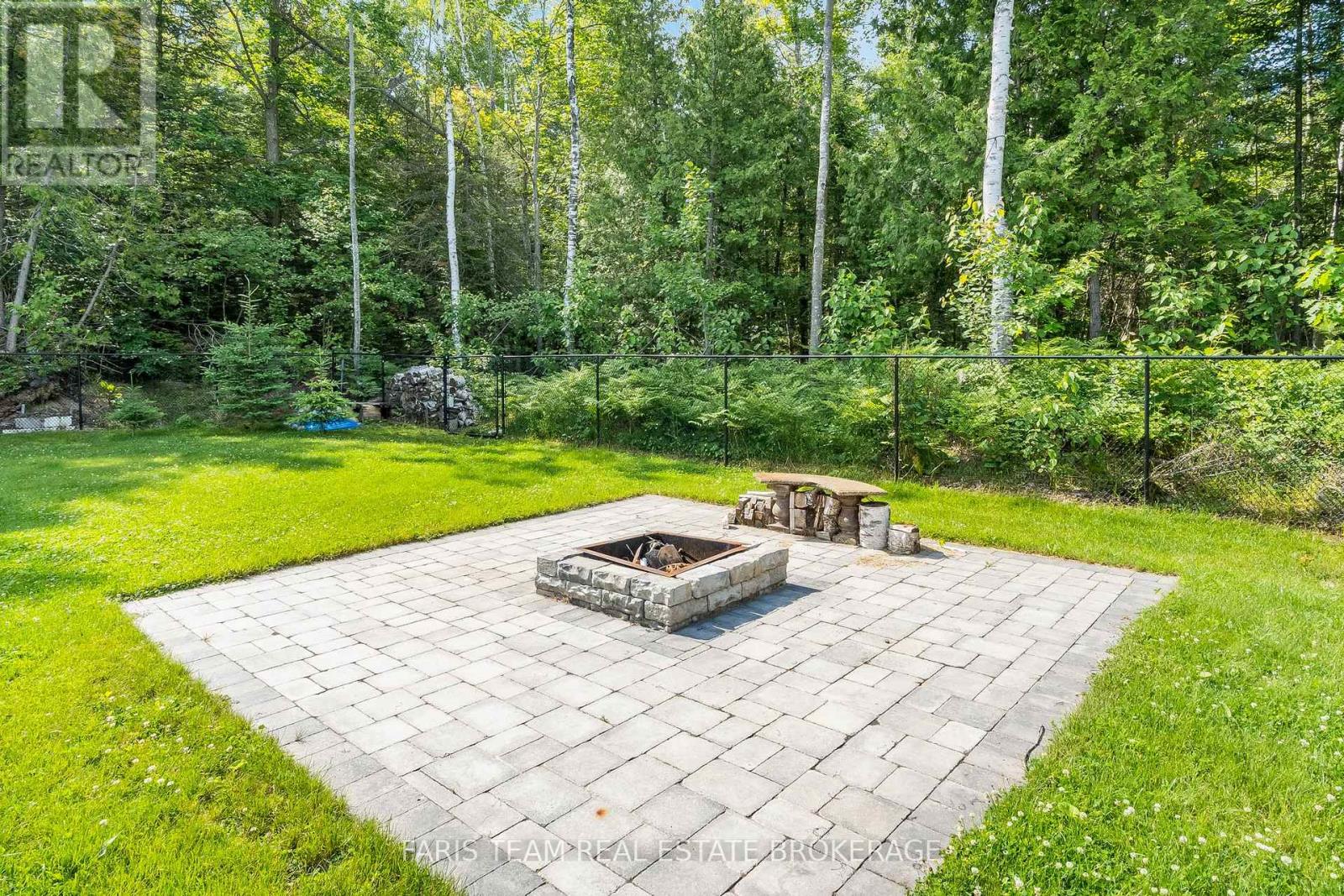 116 MAMIE AVENUE - 44