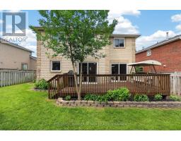 35 Farmstead Crescent, Barrie, ON L4N8S2 Photo 38