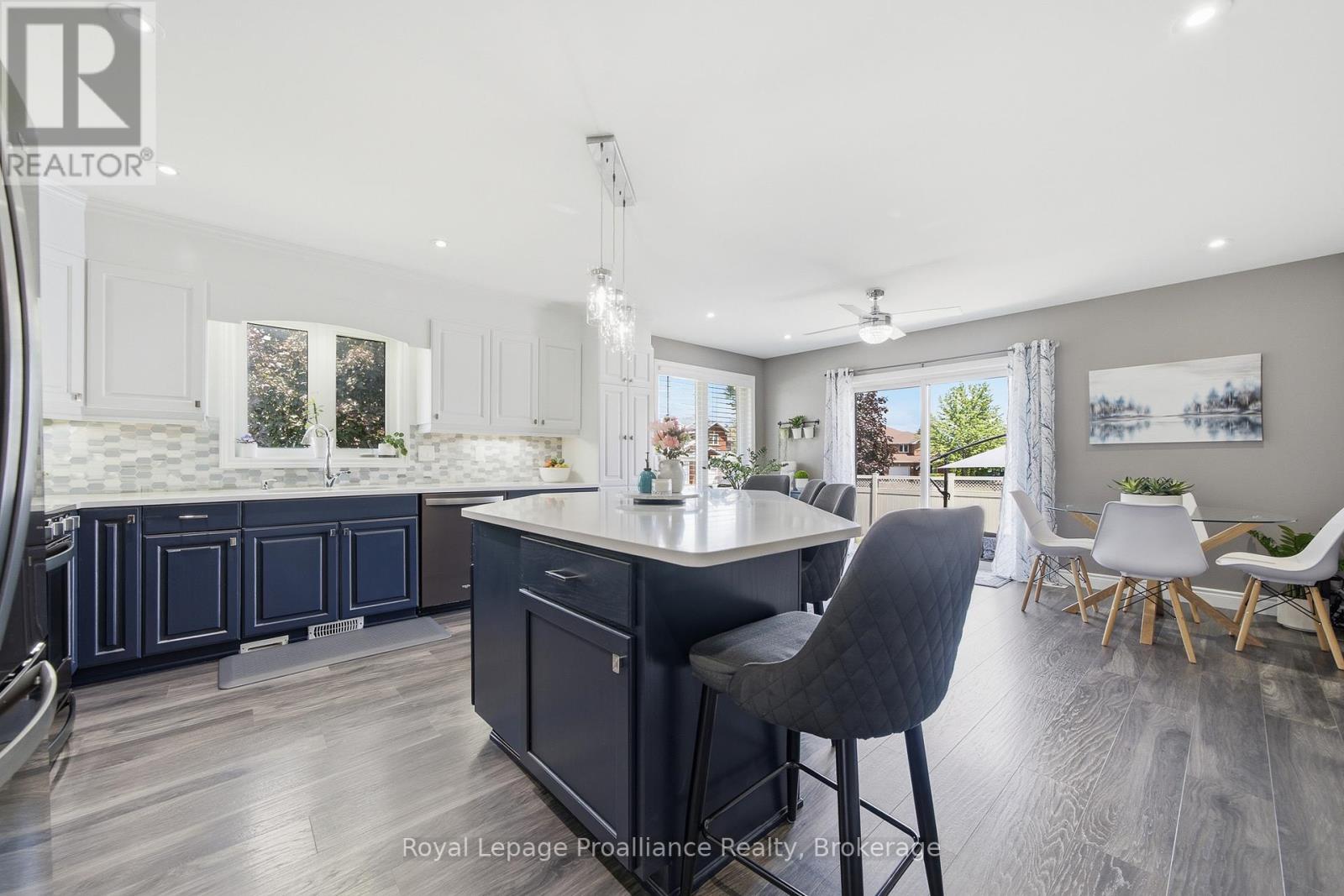 15 CHELSEA CRESCENT - Image 10