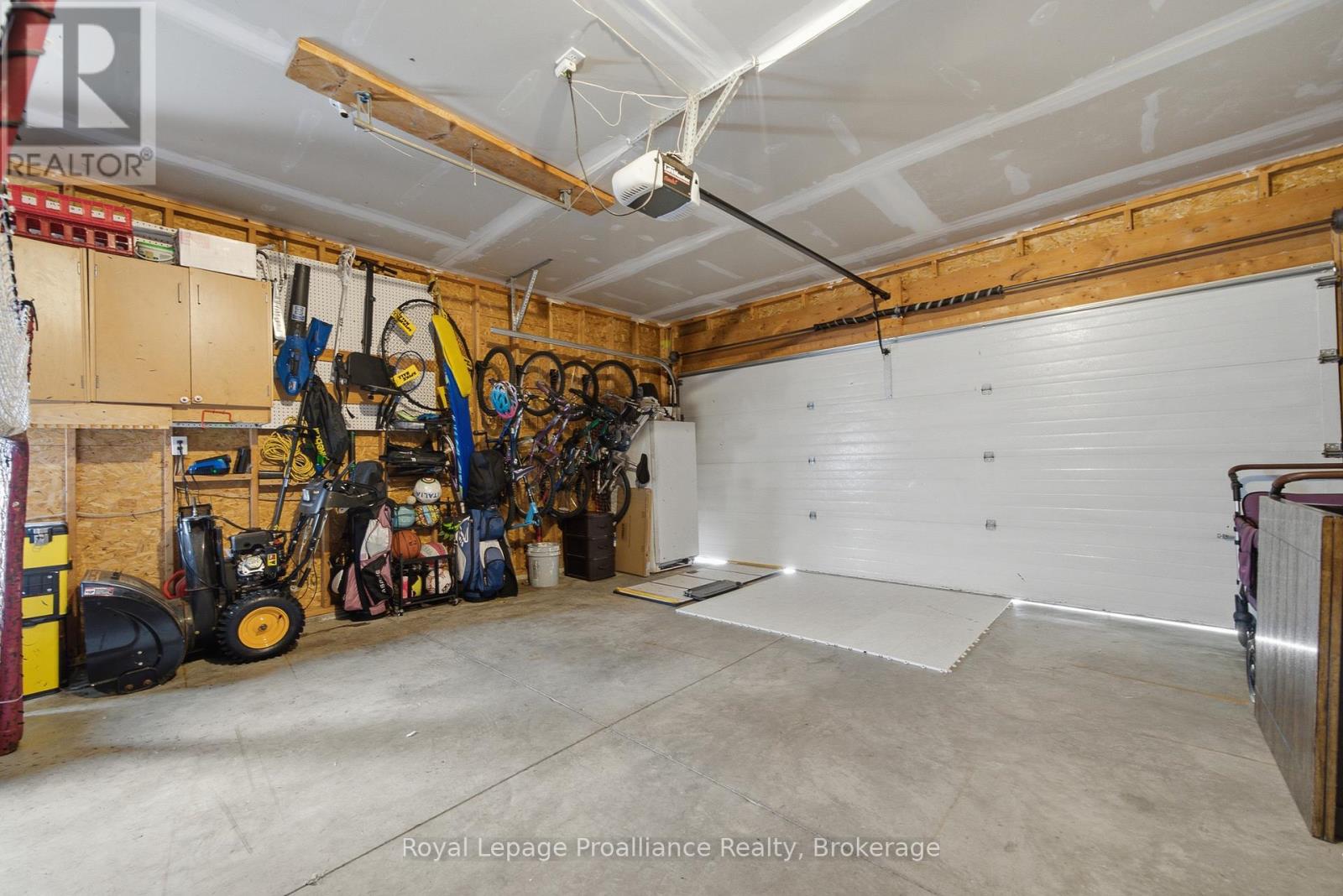 15 CHELSEA CRESCENT - Image 37