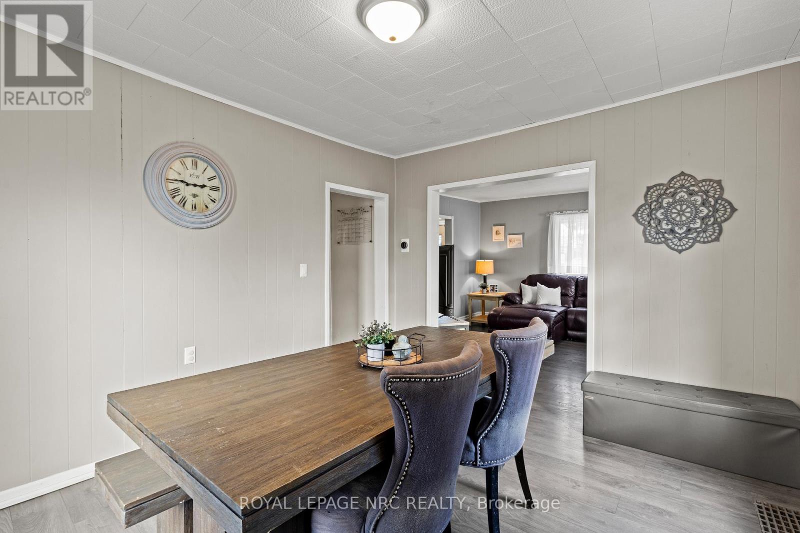 313 BURGAR STREET - 14