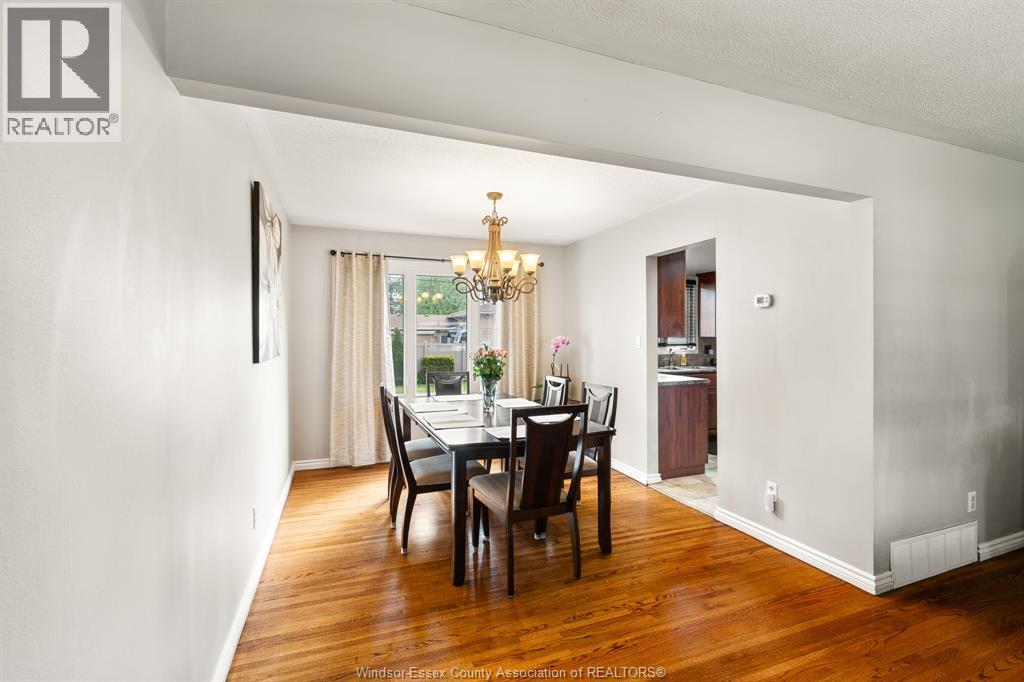 2870 GLENWOOD AVENUE - 11
