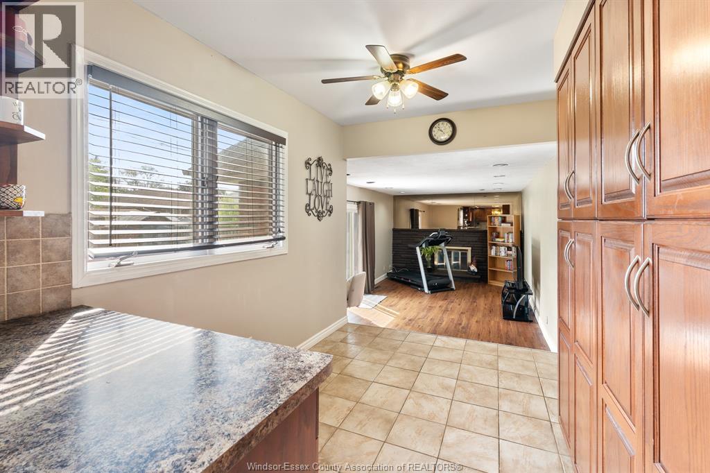 2870 GLENWOOD AVENUE - 16