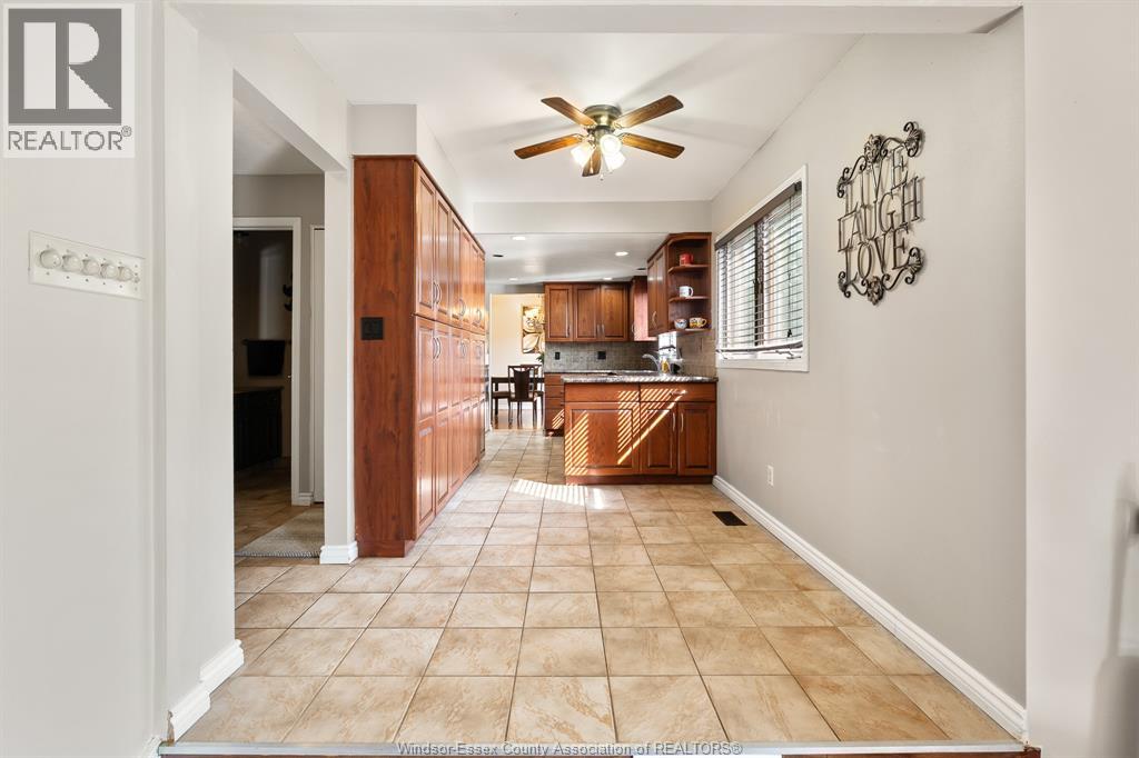 2870 GLENWOOD AVENUE - 17
