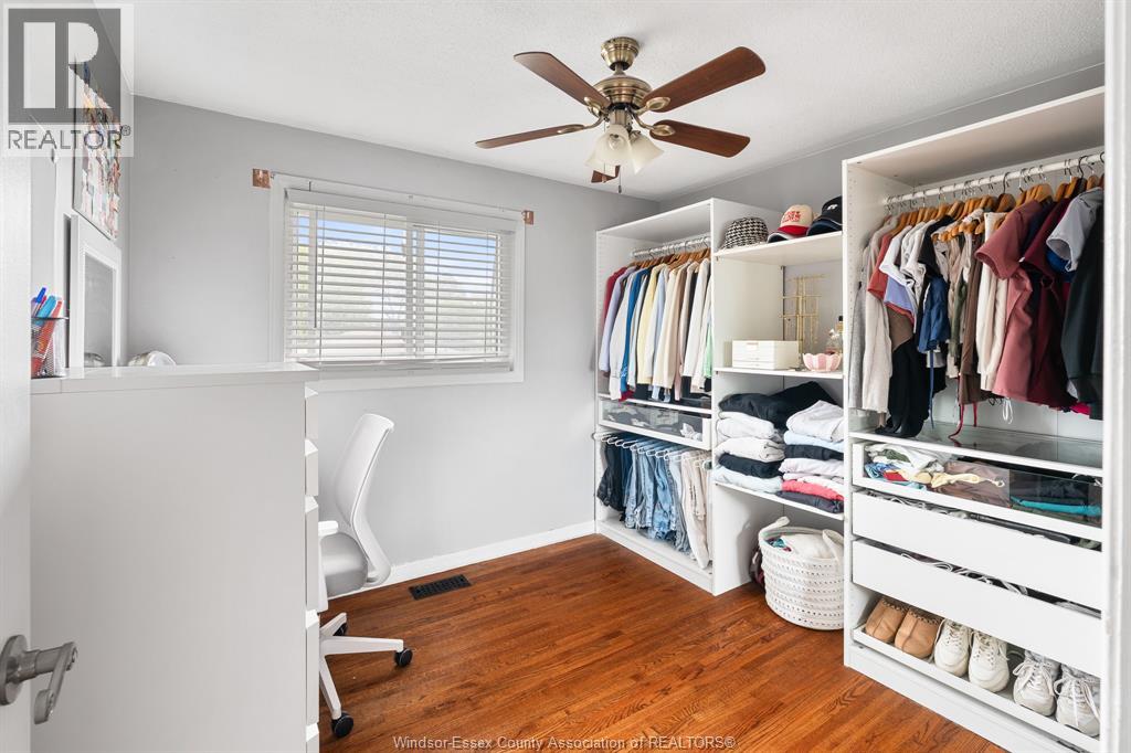 2870 GLENWOOD AVENUE - 27