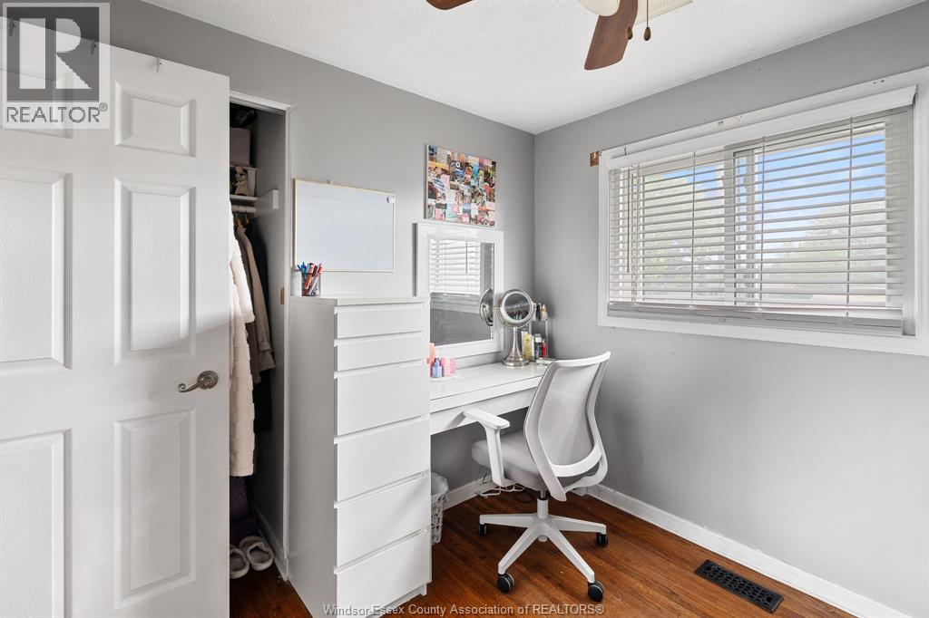 2870 GLENWOOD AVENUE - 28